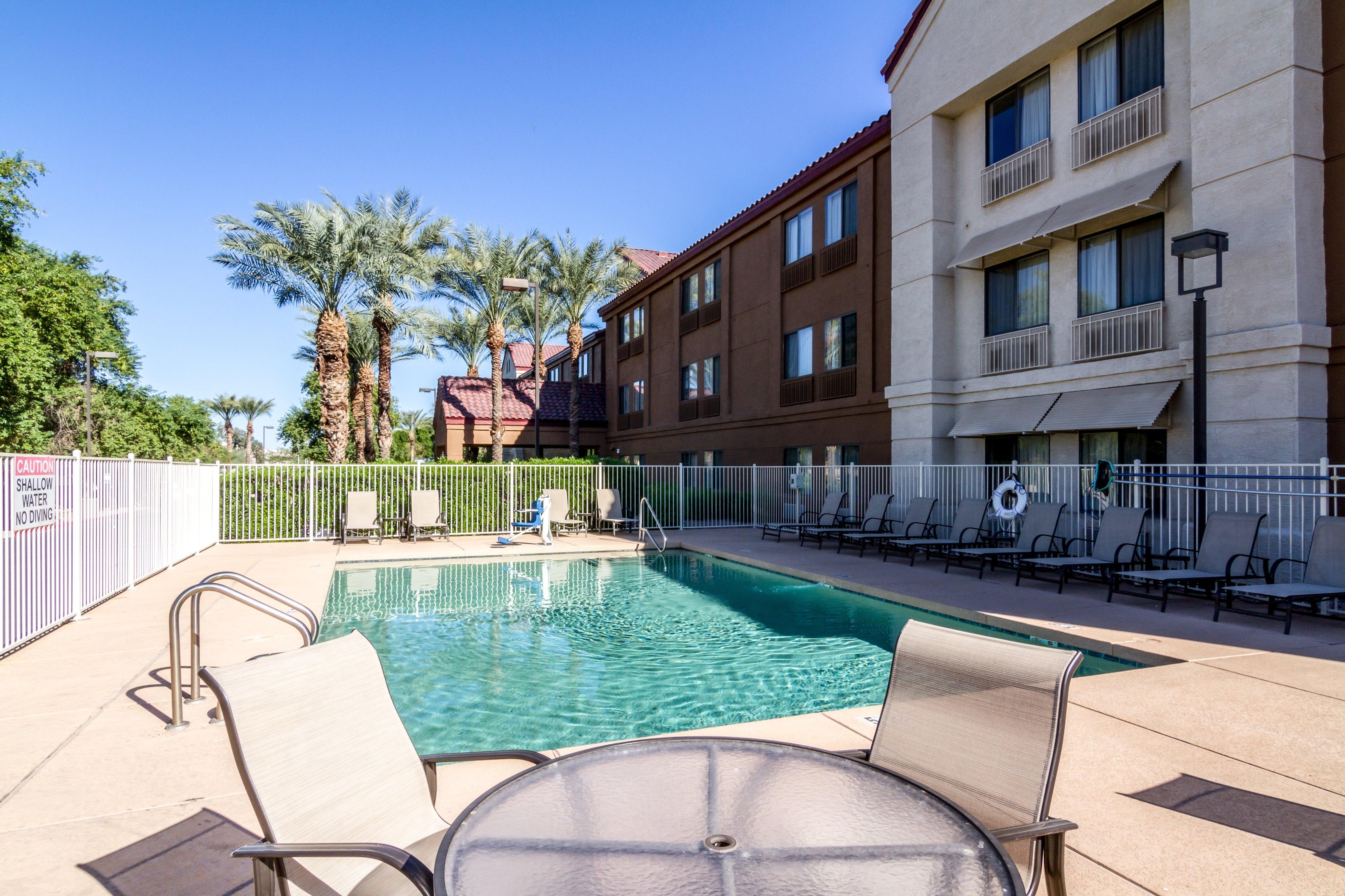 Red Roof Inn Plus+ Tempe - Phoenix Airport Extérieur photo