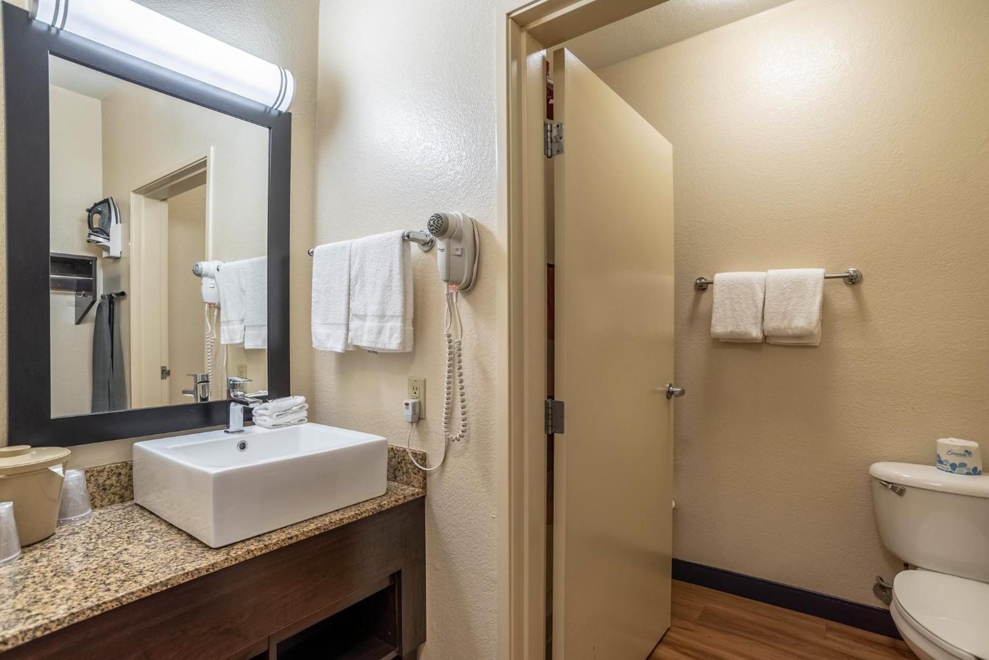 Red Roof Inn Plus+ Tempe - Phoenix Airport Extérieur photo